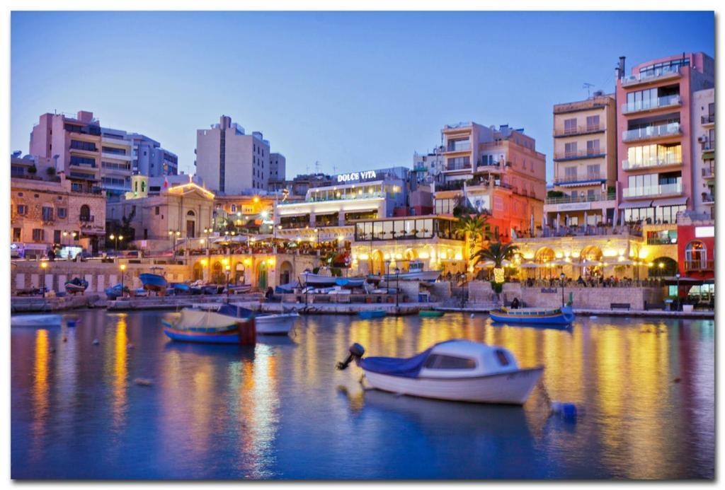 Splendid Seaside Retreat On Spinola Bay Leilighet Saint Julian's Eksteriør bilde